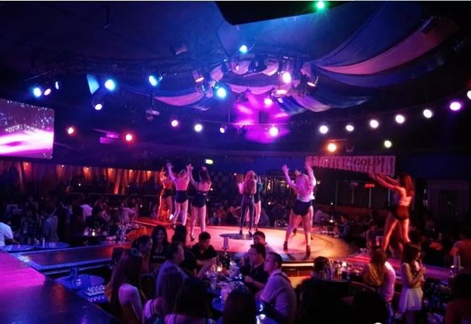 the skylady club,曼谷的一家会员制夜店,小姐姐美得不得了,组团更嗨的图片 第28张 the skylady club,曼谷的一家会员制夜店,小姐姐美得不得了,组团更嗨