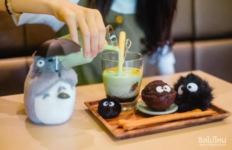 一生必去一次!泰国超人气动漫主题咖啡厅,柯南、龙猫、hello kitty都给你集齐了的图片 第14张 一生必去一次!泰国超人气动漫主题咖啡厅,柯南、龙猫、hello kitty都给你集齐了