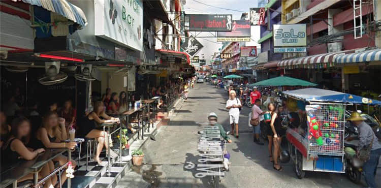 芭提雅快餐一条街Soi 6(Soi Sex),价格比gogobar便宜