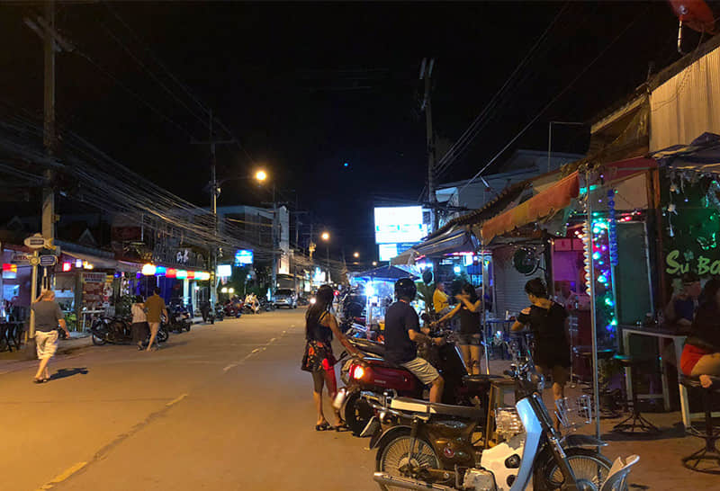 北碧府旅游,除了桂河桥和“死亡铁路”,还有夜生活