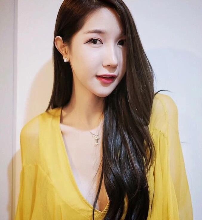 去泰国游玩如何辨别人妖和女人?