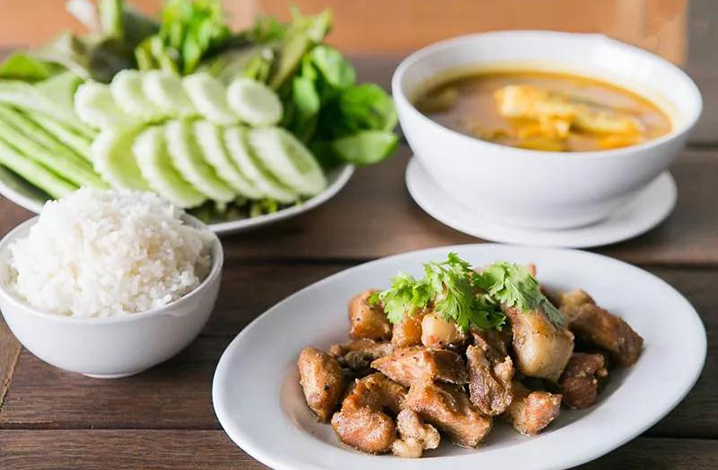 曼谷辉煌区的特色美食店,超性价比满足你的味蕾